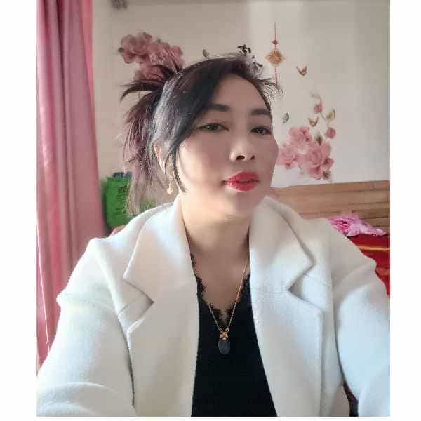 43岁岁云南单身美女 - 香港吉缘网
